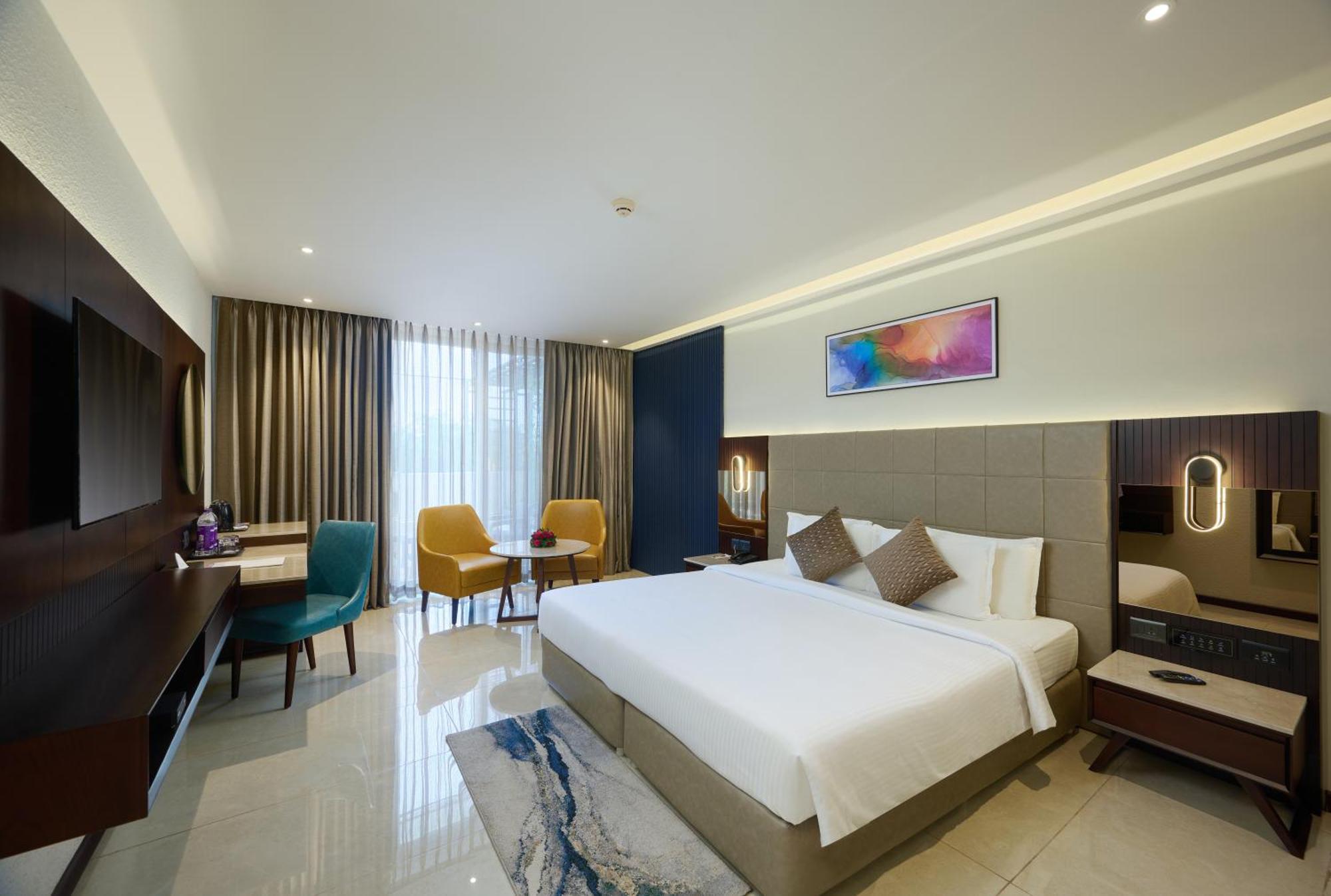 נדומבסרי Flora Airport Hotel And Convention Centre Kochi מראה חיצוני תמונה