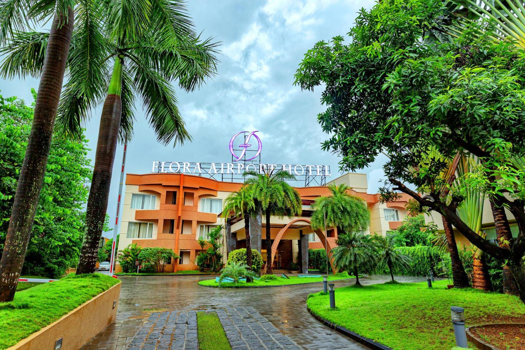 נדומבסרי Flora Airport Hotel And Convention Centre Kochi מראה חיצוני תמונה